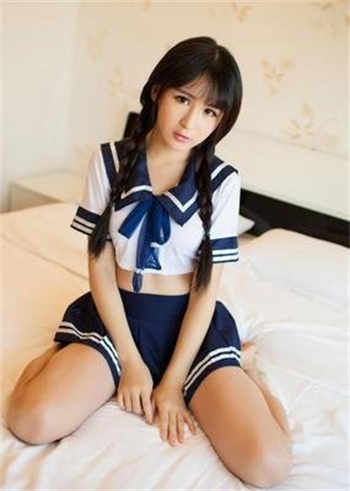 中出在睡着的丈夫旁边