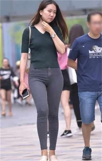 让好友的妈妈怀孕吧游戏