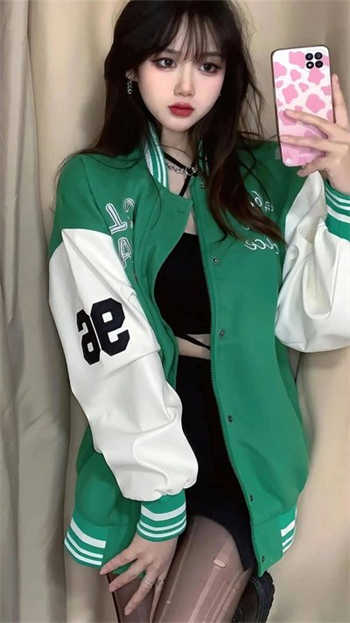 美女pk精子