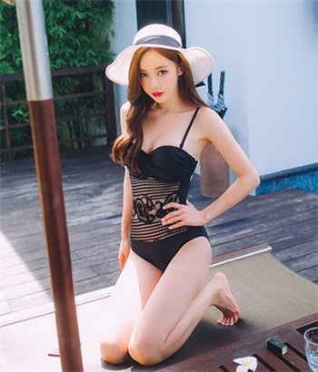 山村一奶多人吃的小说