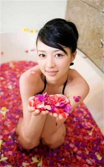 萧悦儿个人图片