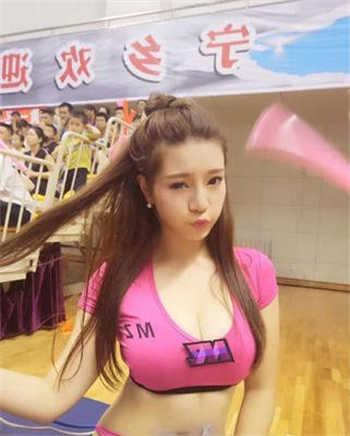 李小璐pgone忘拉窗帘照片