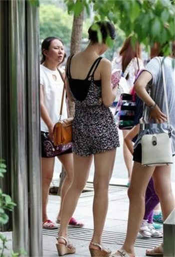 喷奶212