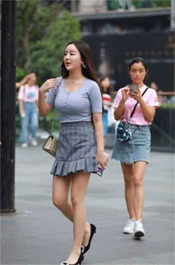 女社长背叛丈夫的代中文
