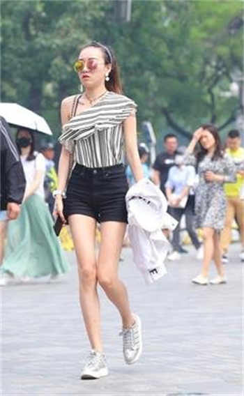 桃运催眠师 小说