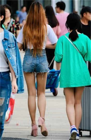 在学校当尿便器