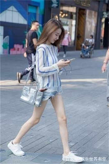 rct352第三个女的什么名字