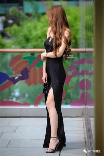 戴绿帽子的女老板电影