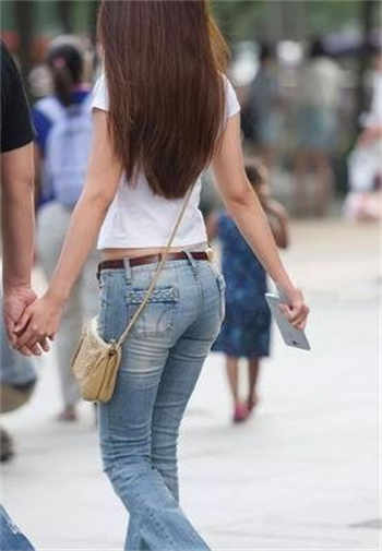 十七岁少年智取女房客