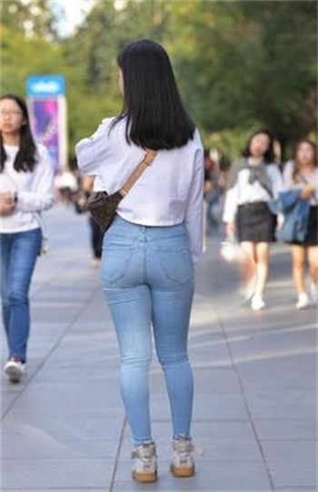 销售经理上门给大客户