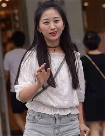 车模月儿叫什么