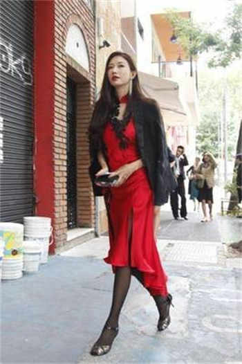 果冻传媒潘甜甜三部在线看